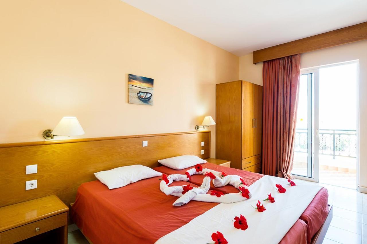 Summer Memories Aparthotel Pefki  Екстер'єр фото