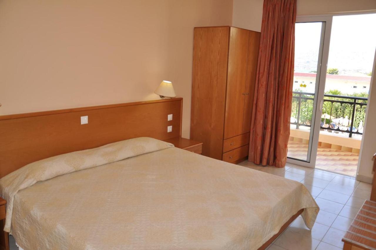 Summer Memories Aparthotel Pefki  Екстер'єр фото