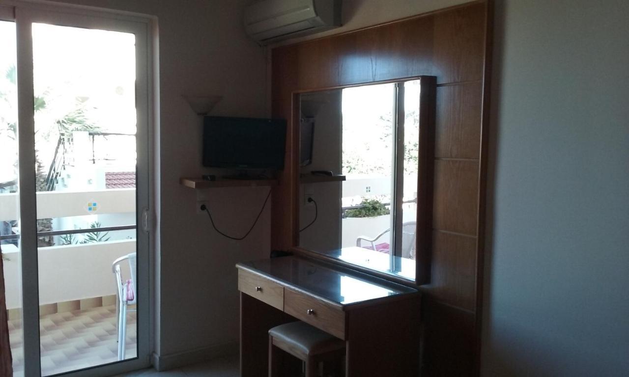 Summer Memories Aparthotel Pefki  Екстер'єр фото