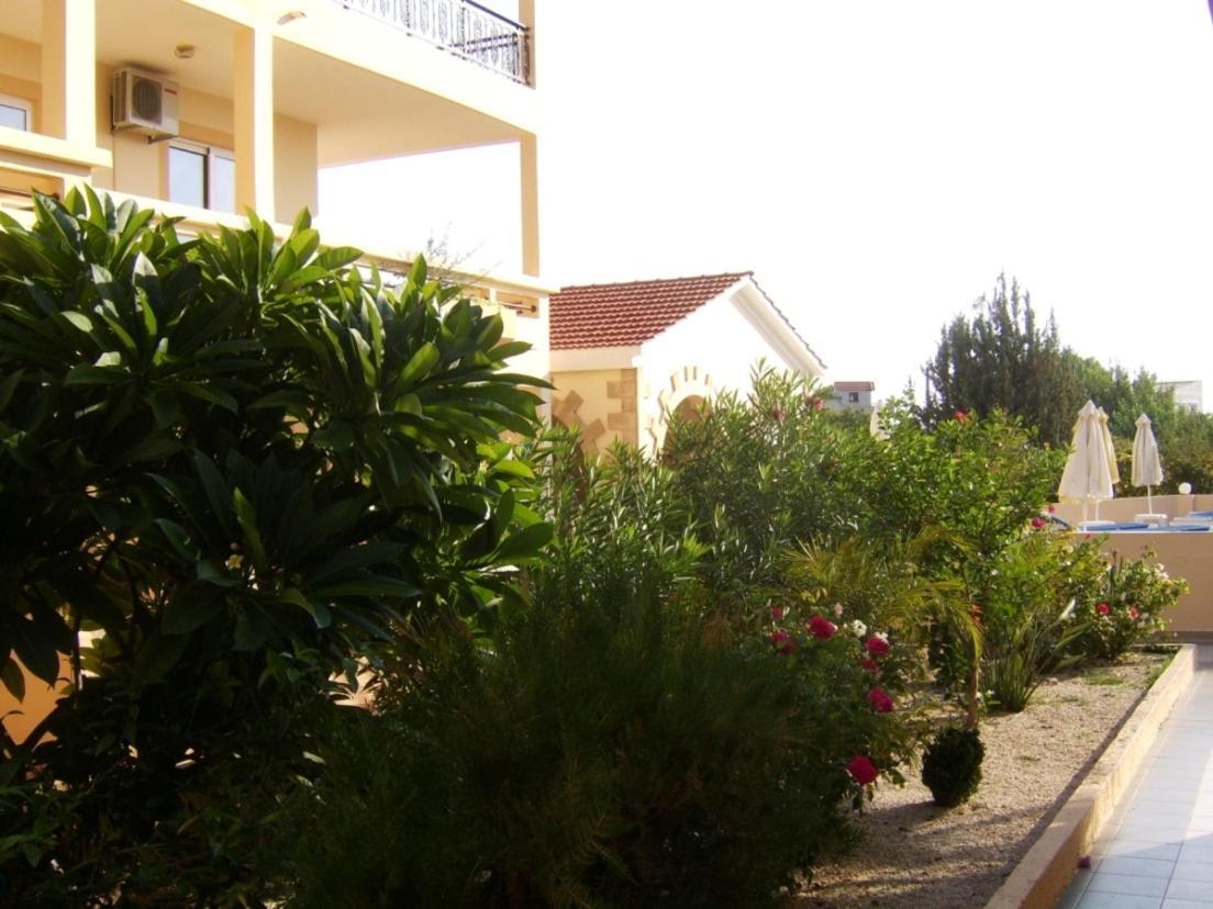Summer Memories Aparthotel Pefki  Екстер'єр фото