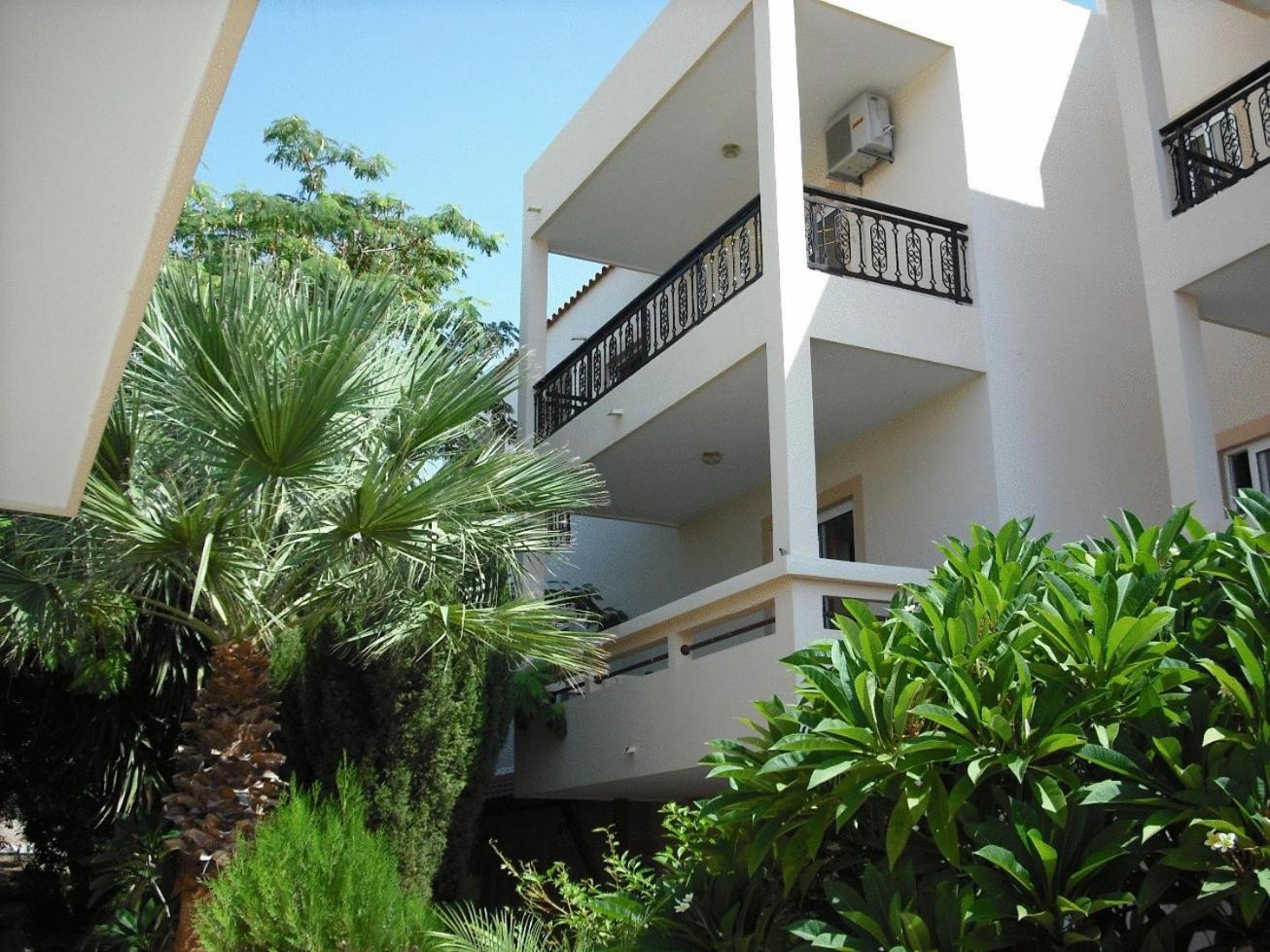 Summer Memories Aparthotel Pefki  Екстер'єр фото
